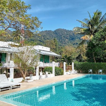Capital O 75411 Navagio​ Boutique​ Koh​ Chang​ Hotel Трат Екстериор снимка